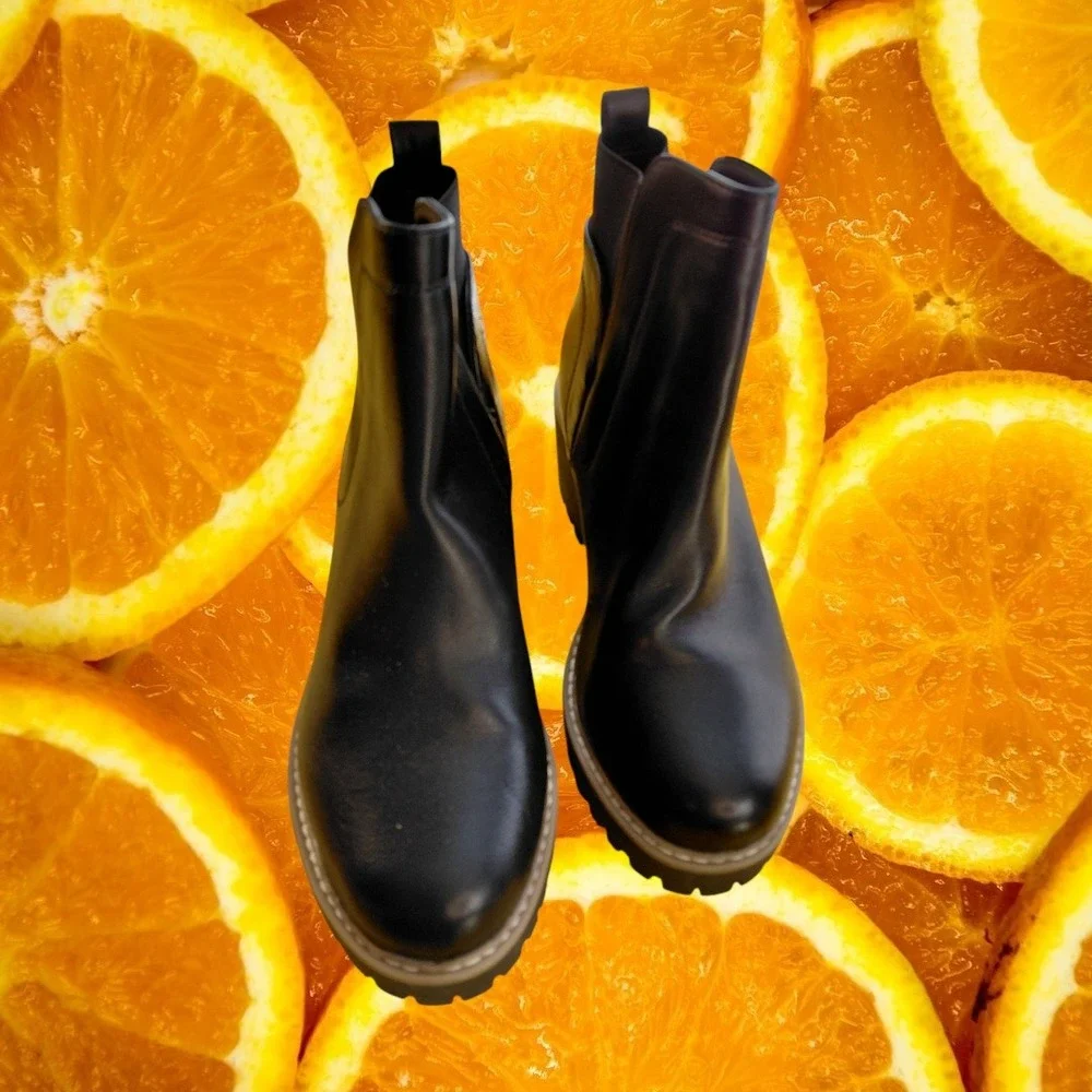 DV Dolce Vita Rango Black Lug Sole Platform‎ Chelsea Ankle Boots Womens 9